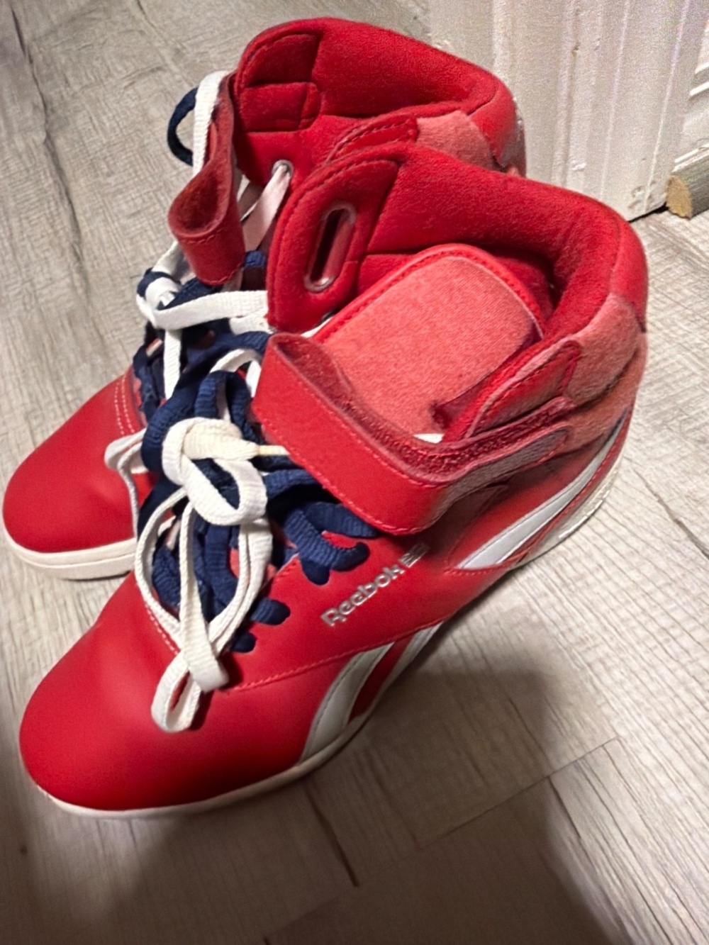 Reebok - Picture 2 of 3